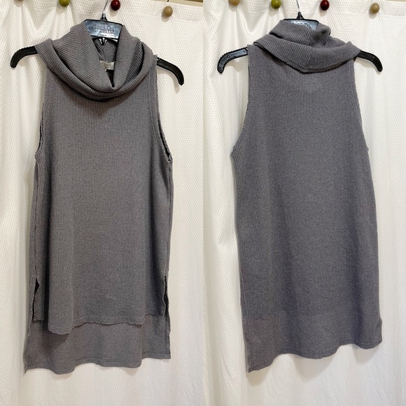 NWT ASTR The Label Small Waffle Knit Gray Turtle Neck High Low Hem Tank - Picture 2 of 10